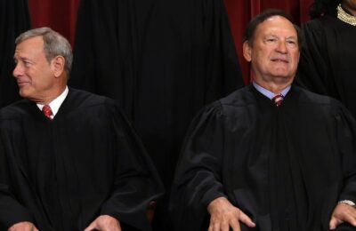 Sonda de scurgeri a Curții Supreme pare să fi lăsat exact nouă capete libere