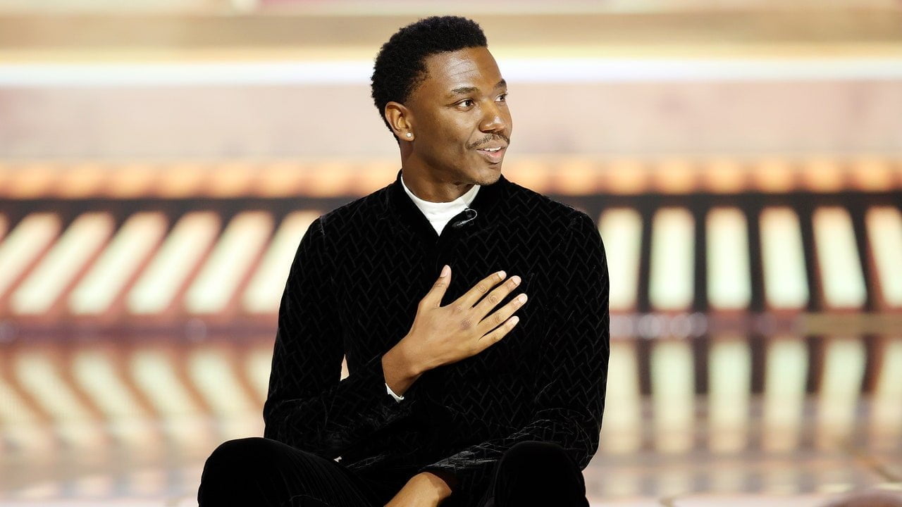 Jerrod Carmichael deschide Globurile de Aur 2023 cu Devastation și o doză de adevăr