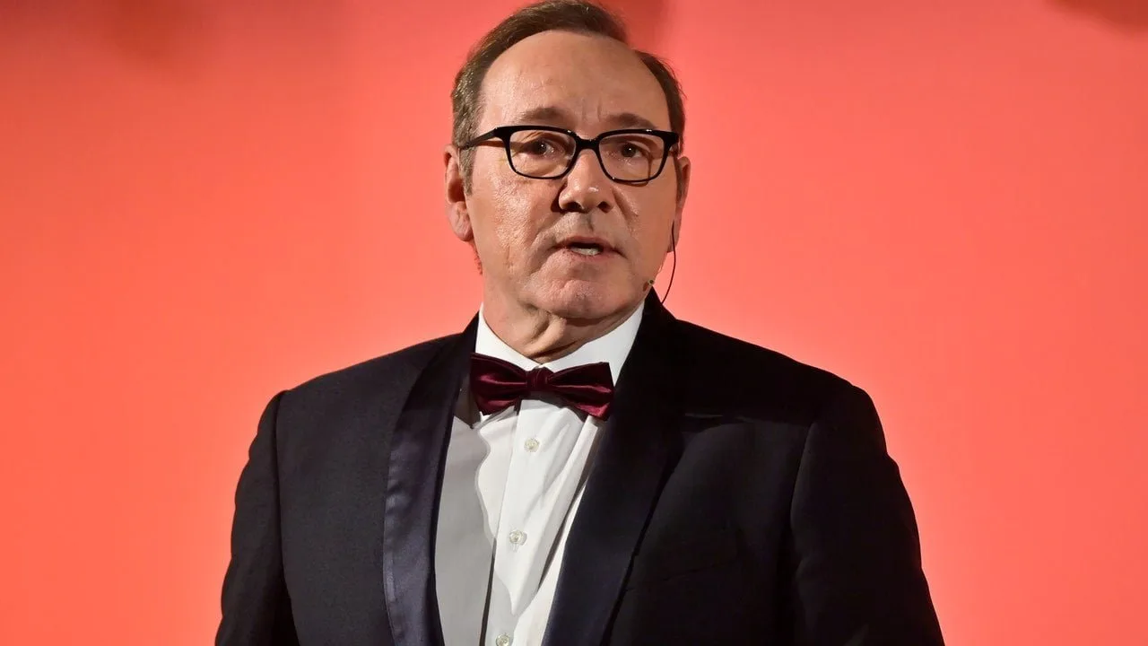 Kevin Spacey mulțumește Italiei pentru că are „bilele” pentru a-l recompensa pentru cariera