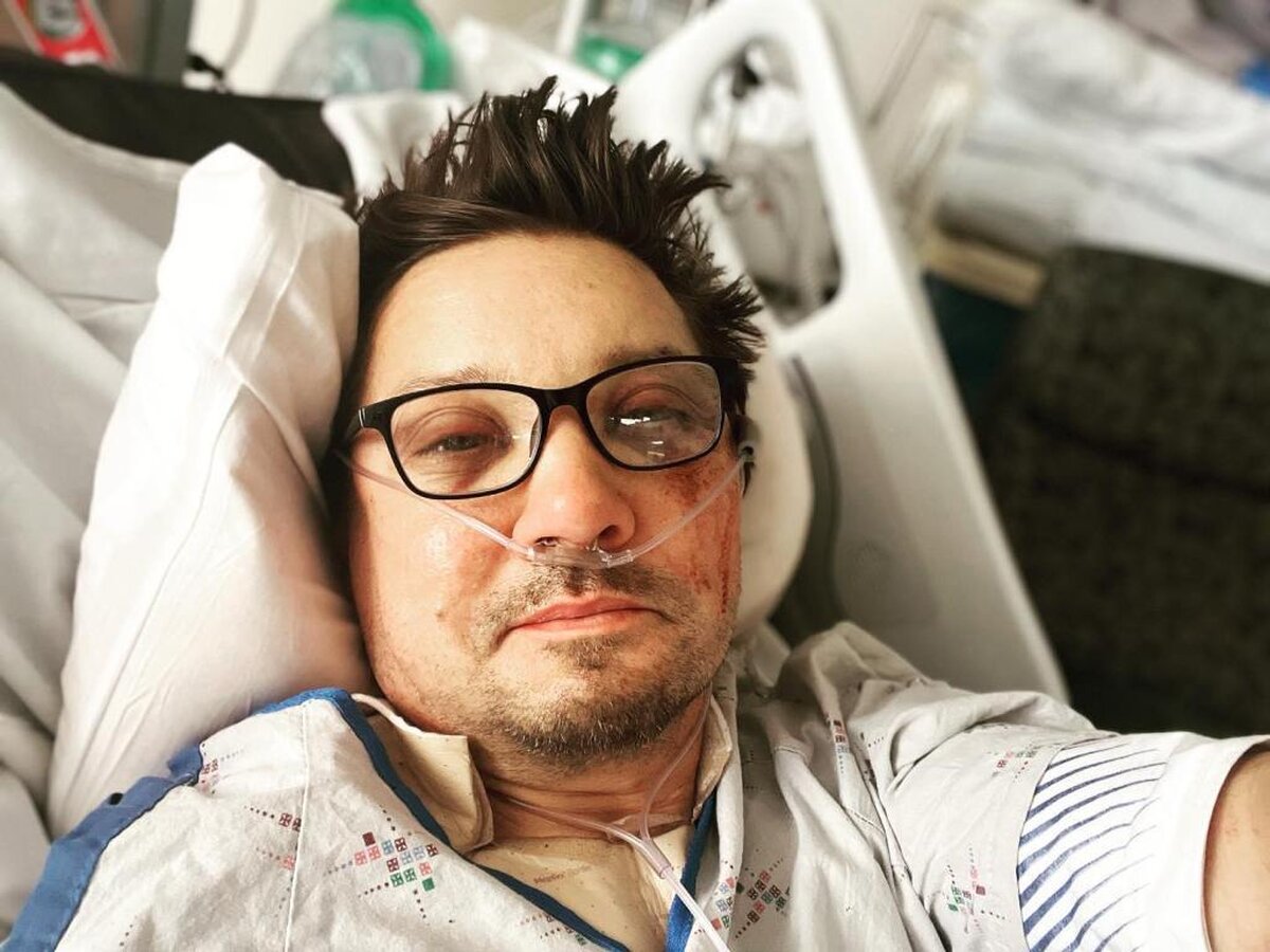 Jeremy Renner, optimist cu privire la recuperare, în timp ce împărtășește noi detalii despre starea sa – News24