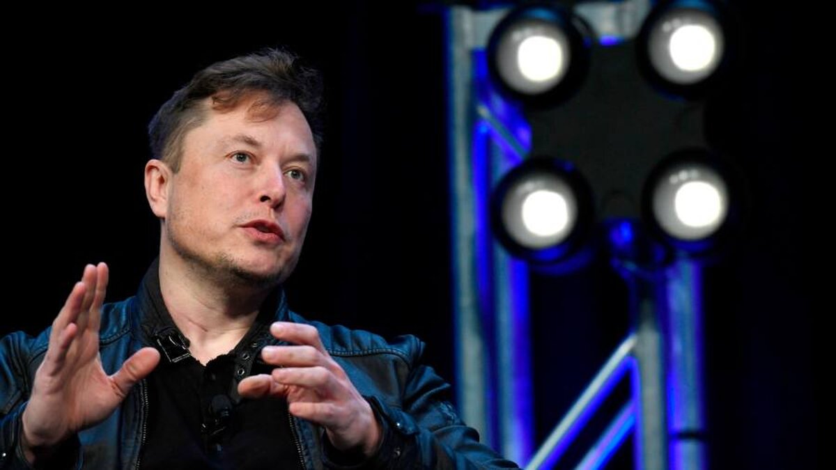 Elon Musk îl dă în judecată pe șeful fondului de active din Arabia Saudită din cauza tweetului Tesla