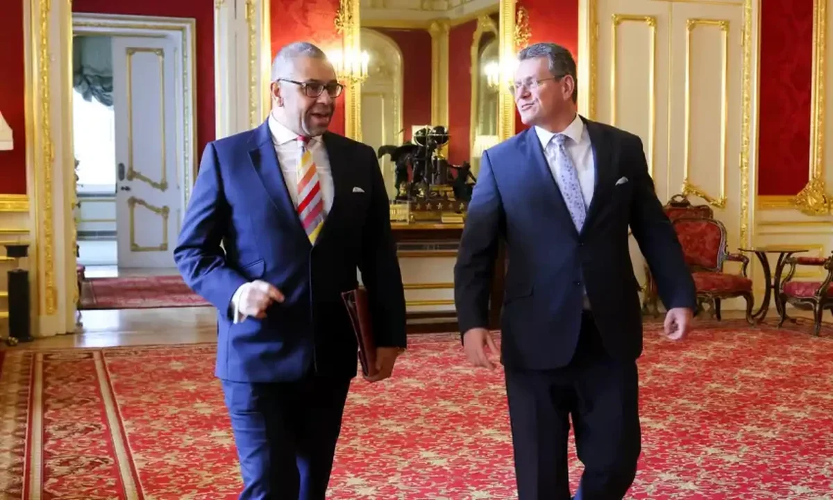 Marea Britanie promite că vor continua discuții cu UE pentru a ieși din impasul Brexit al Irlandei de Nord