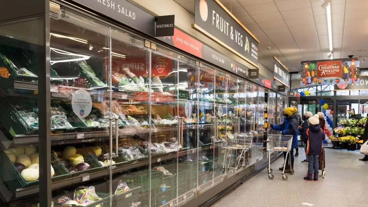Aldi condus de inflație și deschideri de magazine