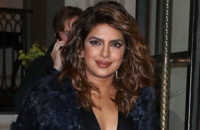 Rochia din piele a lui Priyanka Chopra la evenimentul Max Factor din Londra