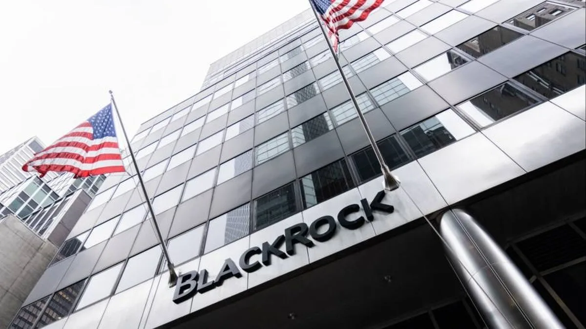 SEC spune că fostul manager BlackRock nu a dezvăluit conflictul de interese cu studioul de film