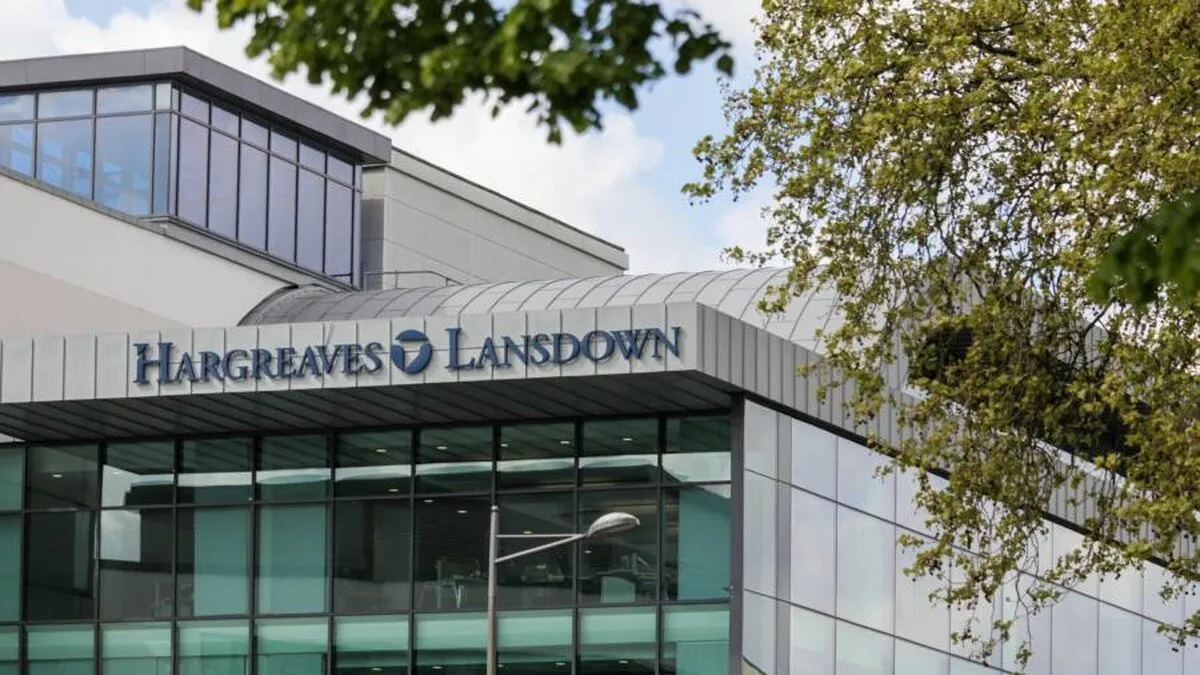 Fondatorul miliardar al Hargreaves Lansdown solicită reduceri „uriașe” ale costurilor