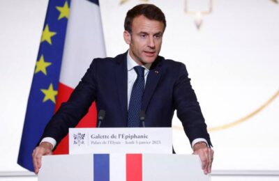Indispensabila revizuire a pensiilor lui Emmanuel Macron