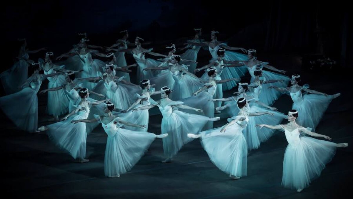 Baletul de stat ucrainean trimite un mesaj de sfidare cu animata Giselle — recenzie