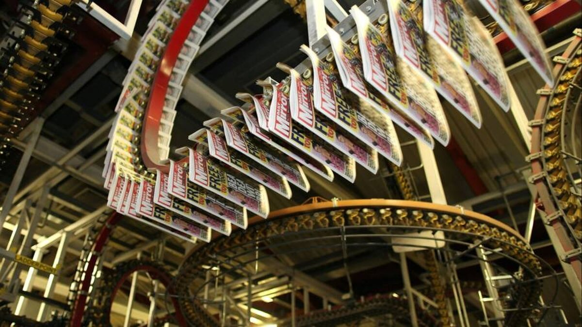 Editorul Daily Mirror avertizează asupra profiturilor și se așteaptă la reduceri de costuri de 30 de milioane de lire sterline