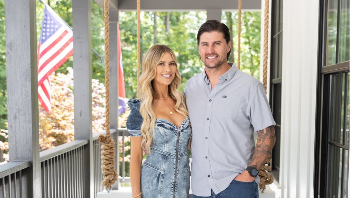 Vedeta HGTV Christina Hall pregătește serialul OC Real Estate în timp ce își întărește lista de producție – News24