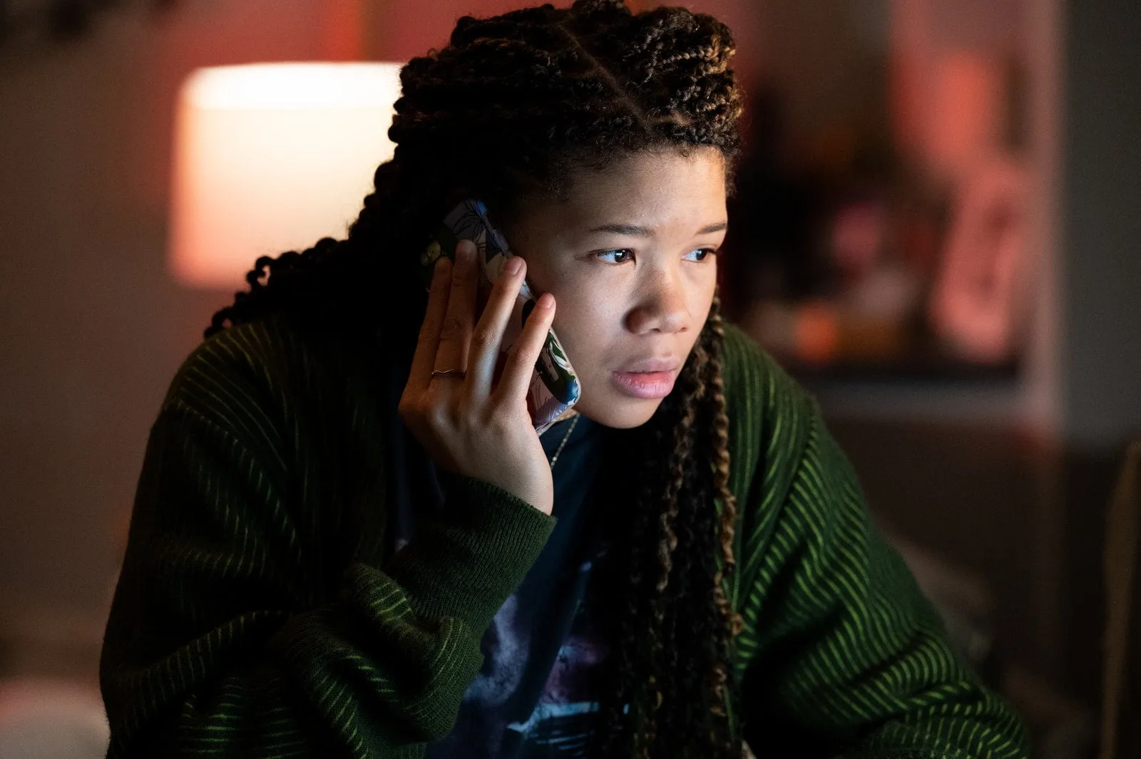 Storm Reid nu-și „lipește” momentul   Vanity Fair