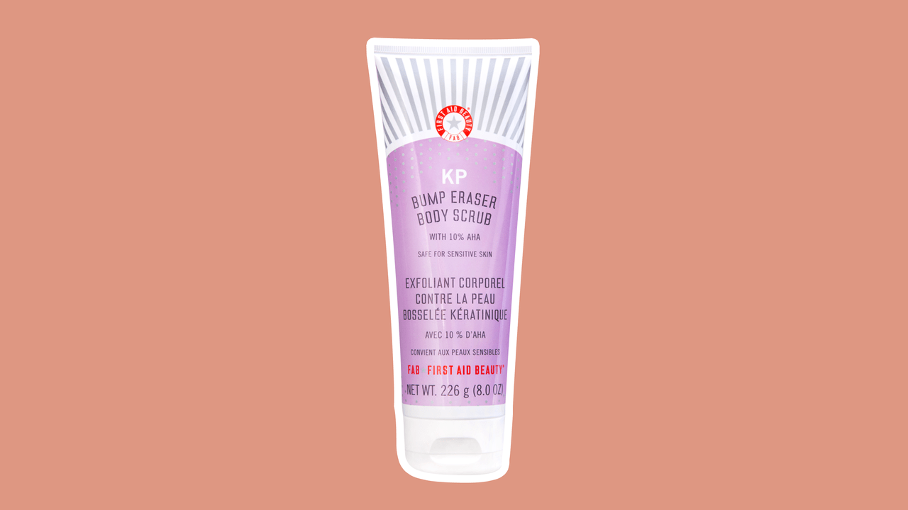 First Aid Beauty KP Loțiune de corp netezitoare cu 10% AHA – Recenzie