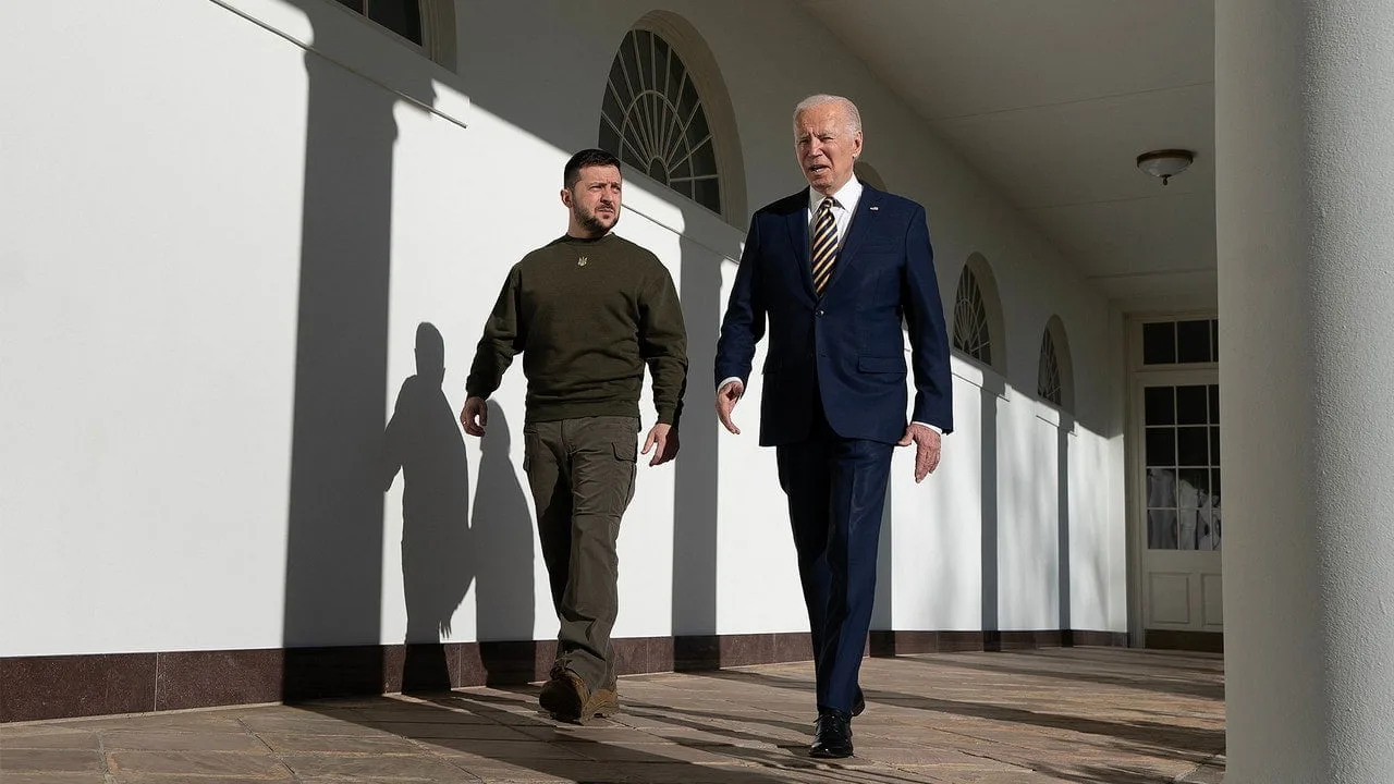 Dansul delicat al lui Biden cu Ucraina devine și mai complicat