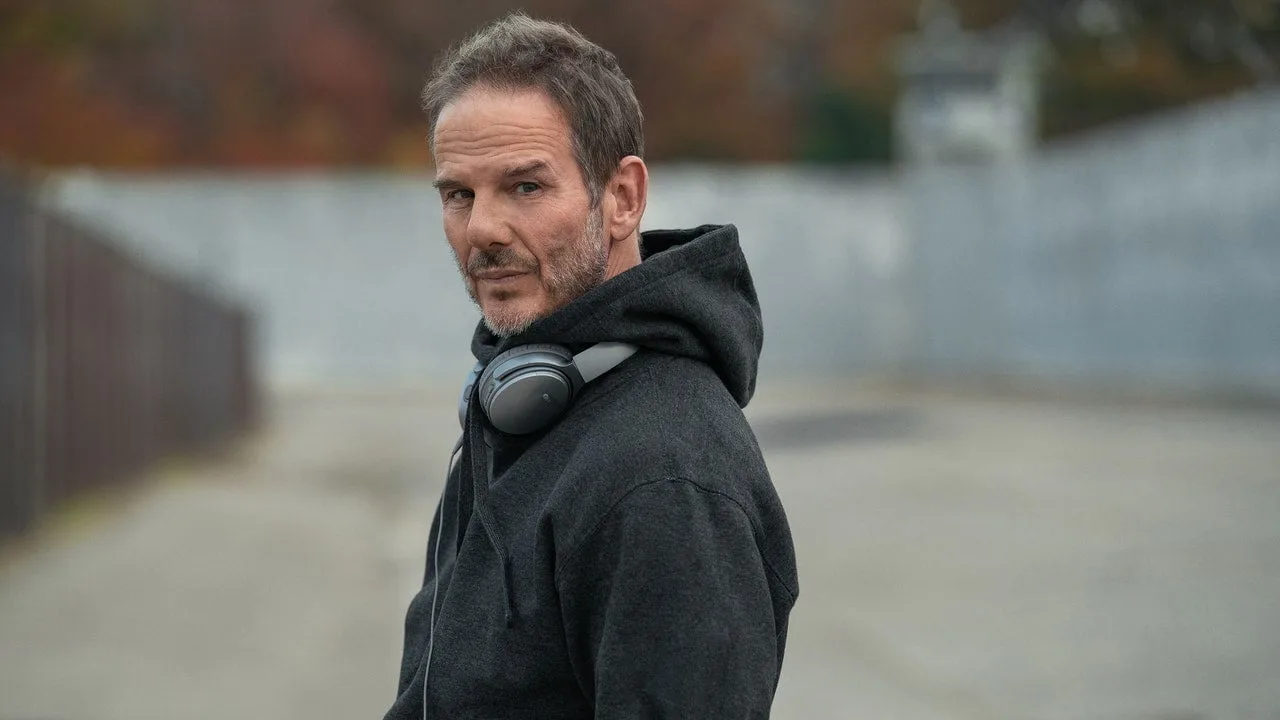 Creatorul „Friday Night Lights” Peter Berg se întoarce pe grilă pentru „Boys In Blue”, iar apoi s-a întâmplat o tragedie