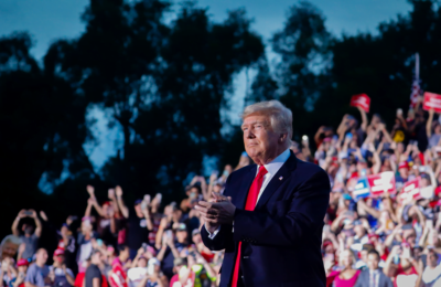 „Se află într-un buncăr ciudat”: campania lui Donald Trump din 2024 scuipă pe poartă