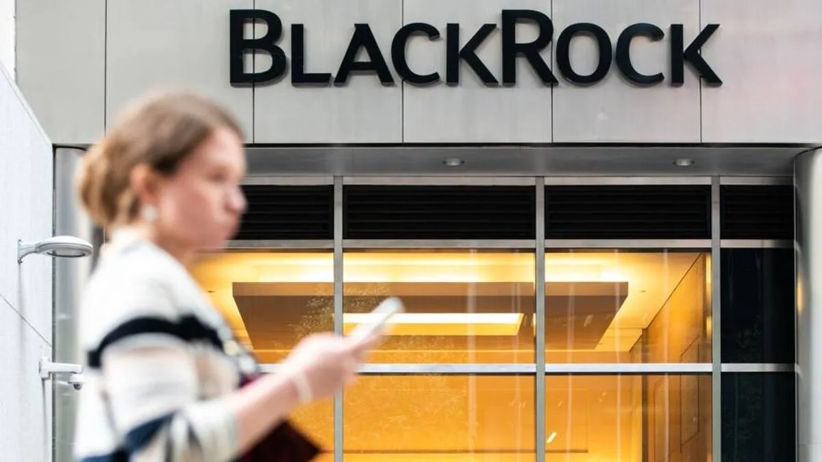 BlackRock extinde înghețarea răscumpărărilor de fonduri imobiliare din Regatul Unit