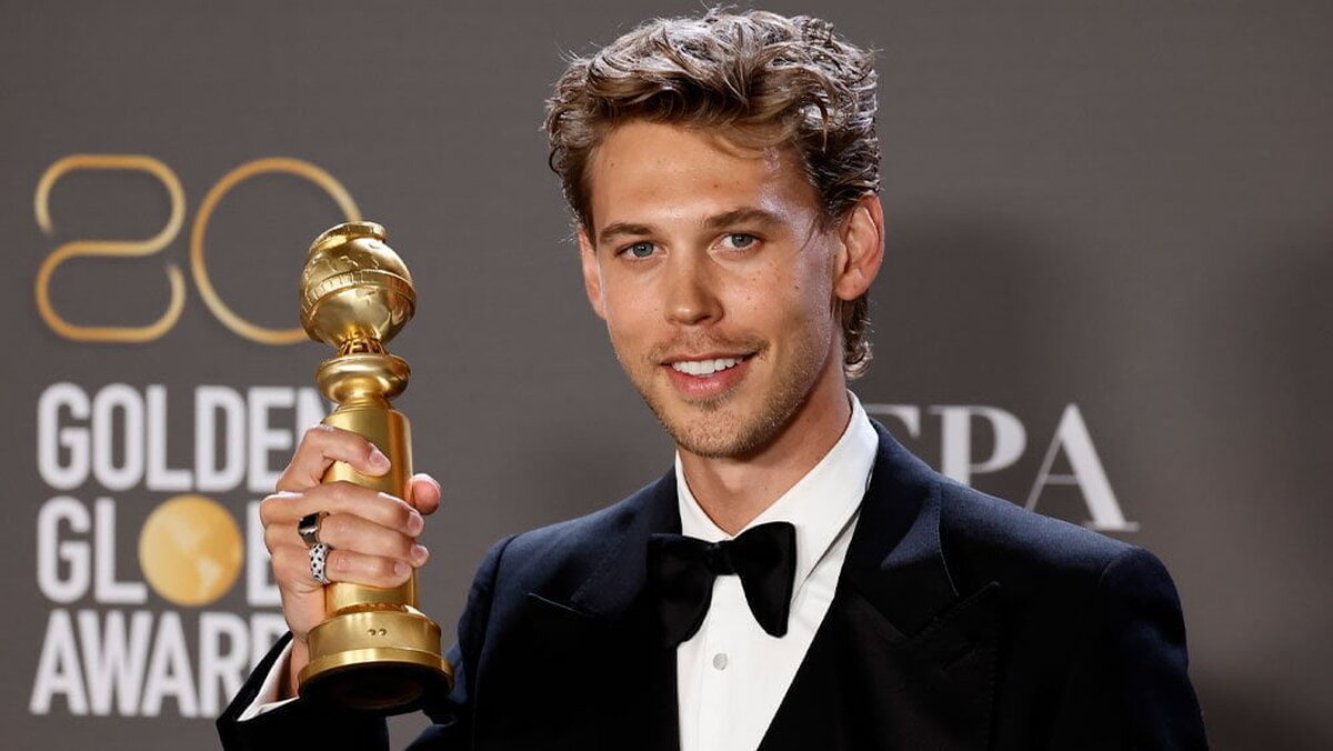 Austin Butler încă sună ca Elvis Presley și, după câștigarea Globului de Aur, spune că vocea face acum parte din „ADN-ul” lui