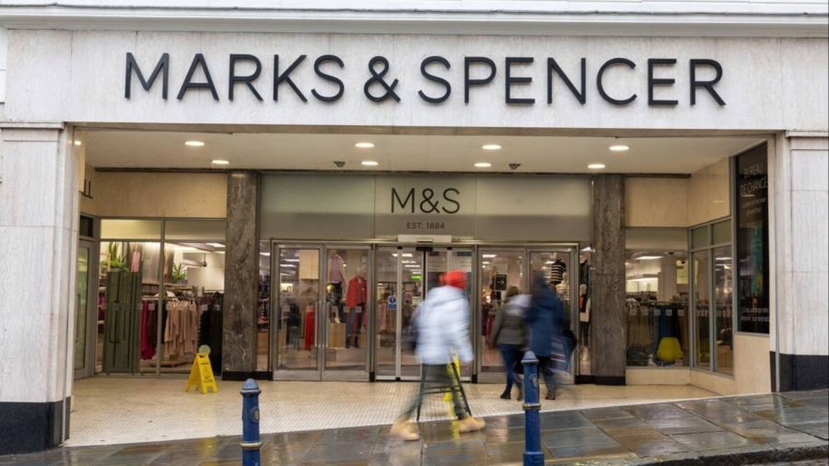 M&S va deschide 20 de magazine noi în Marea Britanie și va crea 3.400 de locuri de muncă