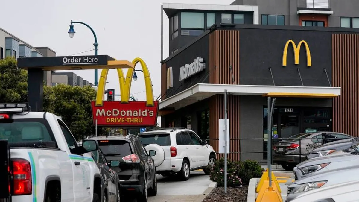 McDonald’s va adăuga restaurante în timp ce urmărește reducerile de locuri de muncă ale companiilor