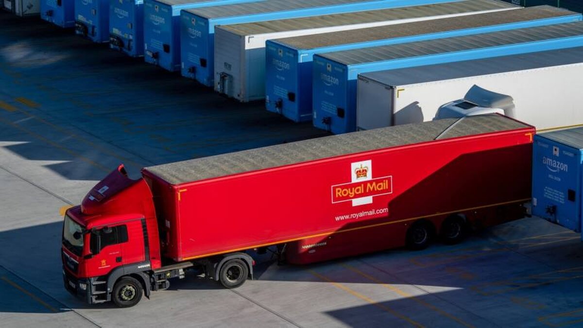 Royal Mail reia livrările „restricționate” în străinătate după un atac cibernetic