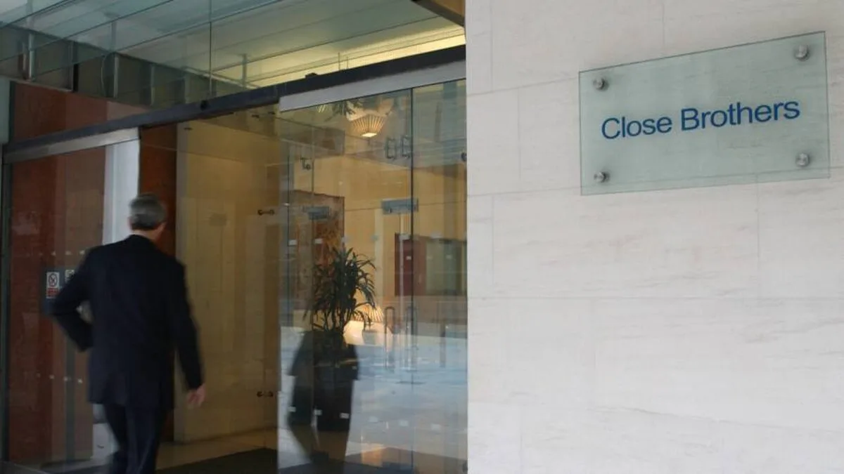 Close Brothers: prevederi uriașe pentru împrumuturile statutare au lovit City Bank