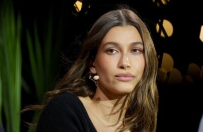 Hailey Bieber a postat fotografii de aproape cu Bob-ul ei pentru ca tu să i le arăți hairstylistului tău – Vezi poze