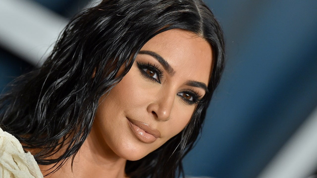 TikTok-ul fără machiaj al lui Kim Kardashian m-a făcut să mă simt falită și geloasă – Vezi video