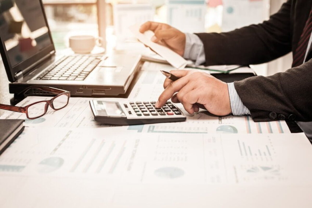 HMRC pentru un mic câștigător drăguț cu dobândă de 6% pentru taxele neplătite