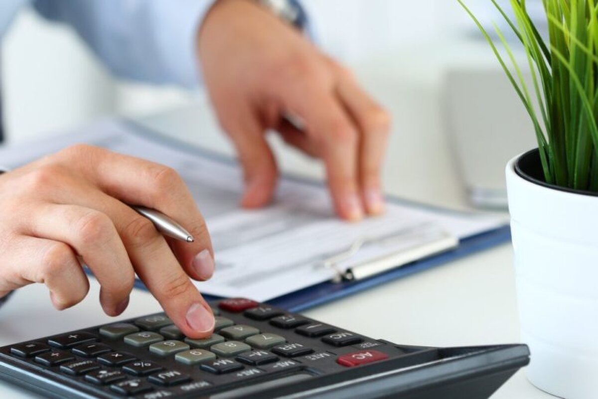 Haosul liniei de asistență fiscală a HMRC îl determină pe deputat să caute răspunsuri