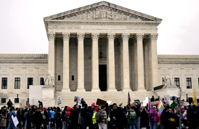 Republicanii devin din ce în ce mai vicleni cu propunerile lor anti-avort