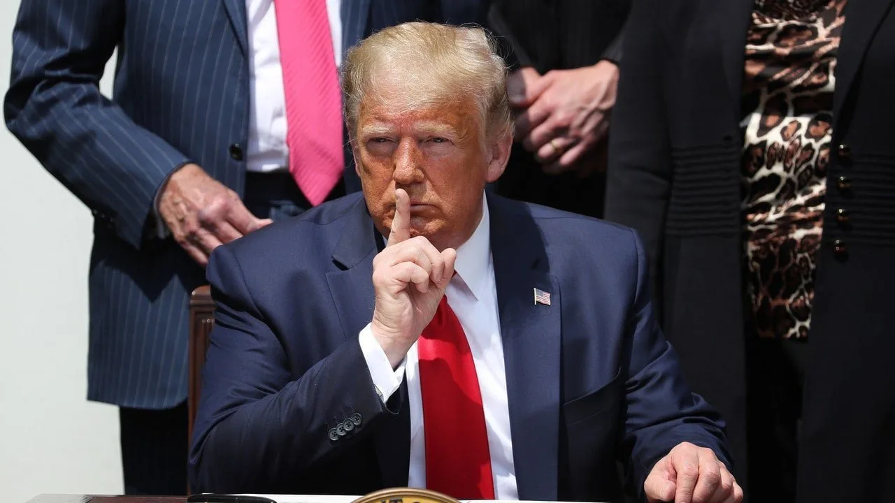 Donald Trump spune că știe cum să pună capăt „imediat” războiului din Ucraina, dar că trebuie să țină pentru el însuși
