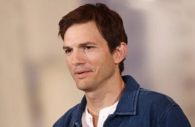 Ashton Kutcher se destăinuie despre cartea de memorii a lui Demi Moore