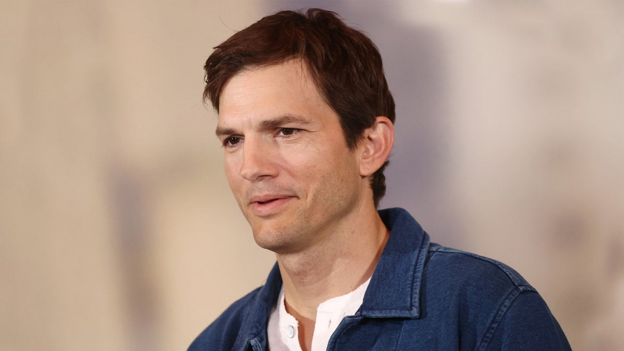 Ashton Kutcher se destăinuie despre cartea de memorii a lui Demi Moore