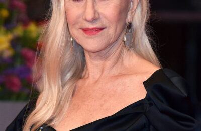 Valurile argintii curgătoare ale lui Helen Mirren au făcut o declarație subtilă, dar puternică – Vezi foto