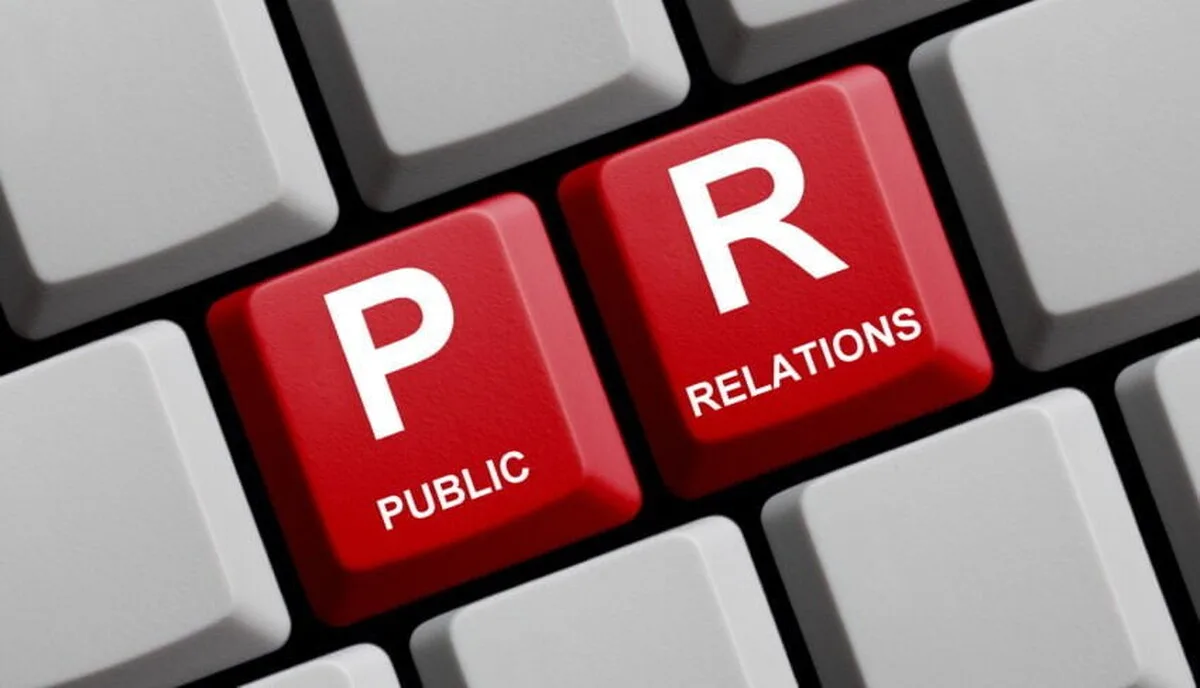 Cum poate PR-ul să recâștige atingerea personală?