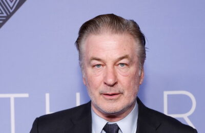 Procurorul în cazul împușcării lui Alec Baldwin renunță la caz