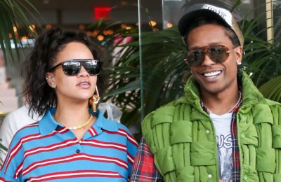 Rihanna poartă un polo Loewe cropped și blugi cu talie joasă