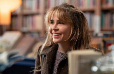 Mae Whitman a pus absolut totul în „Up Here