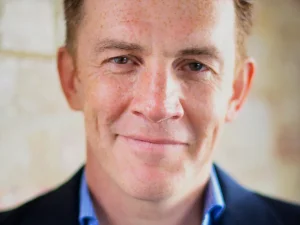 Patrick Spence, producătorul filmului „Un spion între prieteni”, va părăsi studiourile ITV – News24