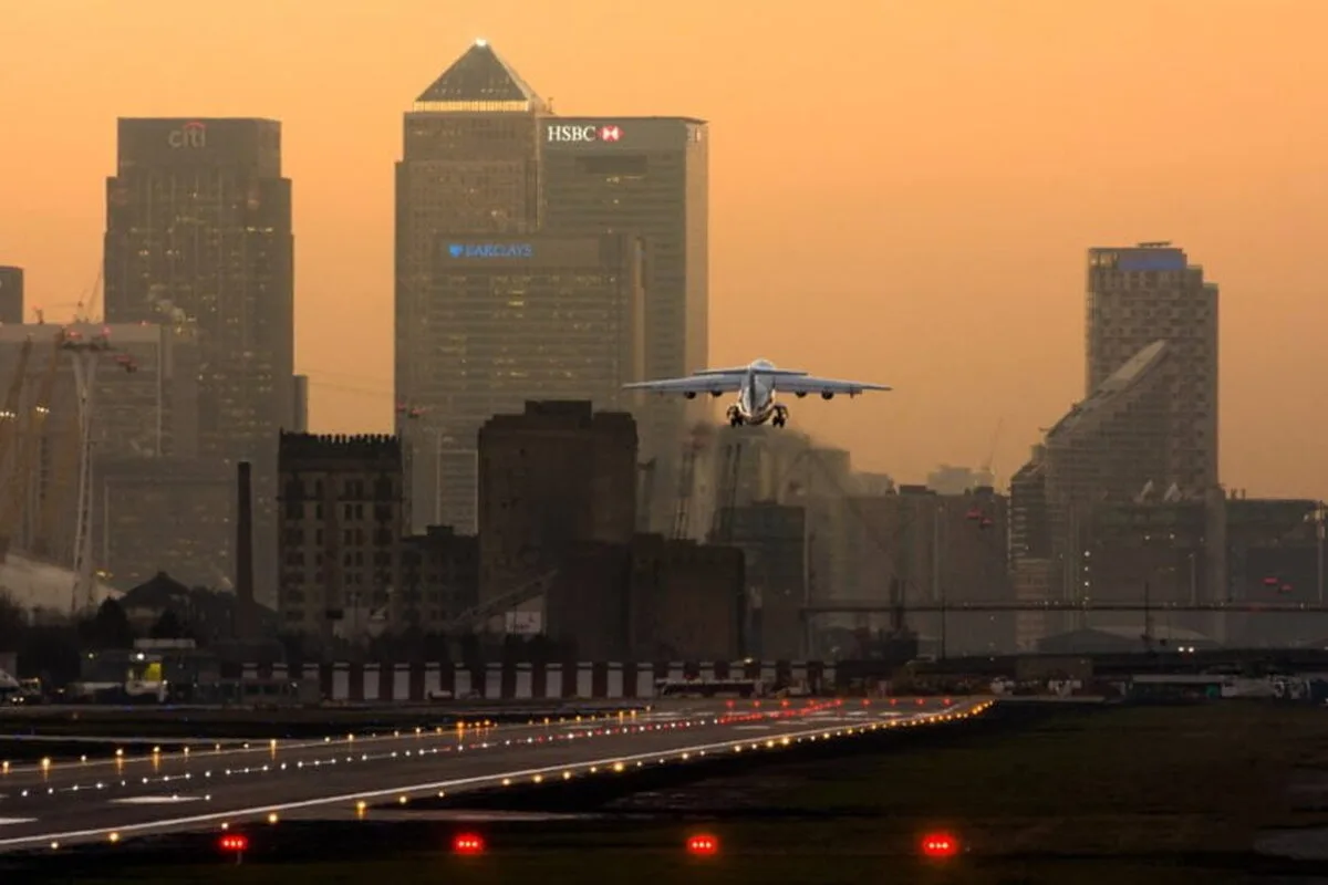 London City este primul aeroport din Marea Britanie care renunță la regula lichidelor de 100 ml