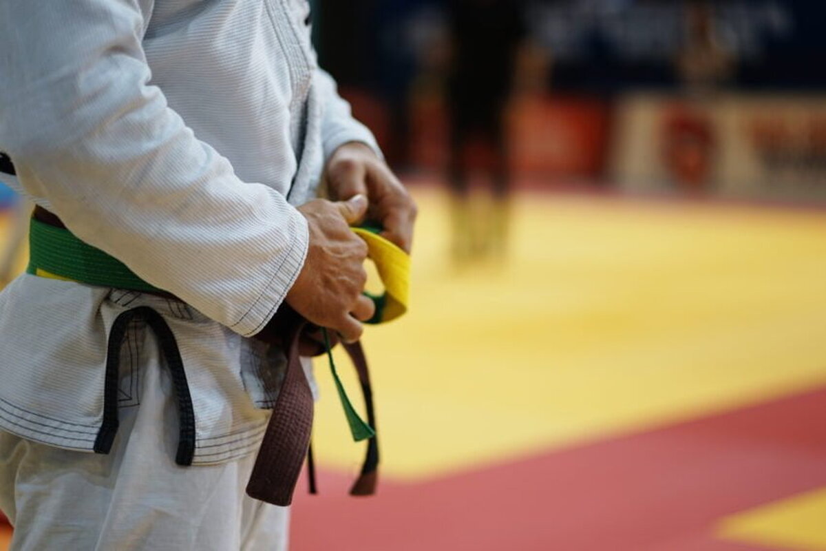 Proprietarul Peaceful Warrior Jiu Jitsu Fitness Nicholas Zappas discută despre cum își ajută clienții să devină cea mai bună versiune a lor înșiși