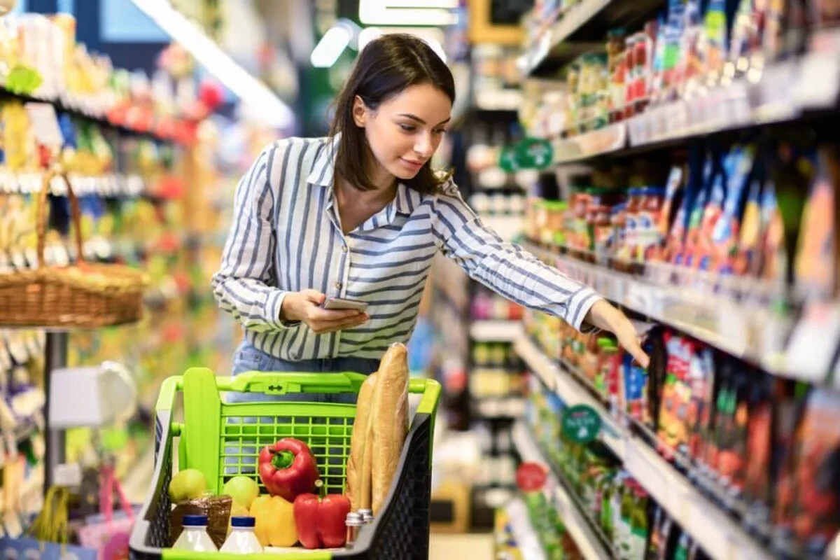 Vânzările cu amănuntul cresc cu 1,2%, deoarece gospodăriile mănâncă mai mult acasă