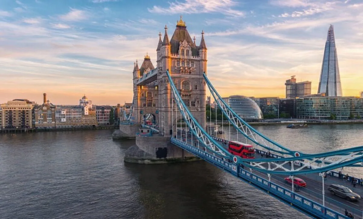Vizitatorii principalelor atracții din Marea Britanie au scăzut cu 25% față de cifrele de dinainte de Covidiu