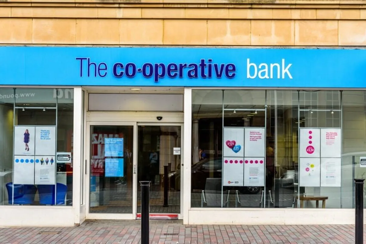 Profiturile cresc de patru ori la „agilă” Co-op Bank