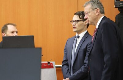 „E ciudat”: James Egan, avocatul chipeș al lui Gwyneth Paltrow, despre comparațiile cu eroii din benzile desenate