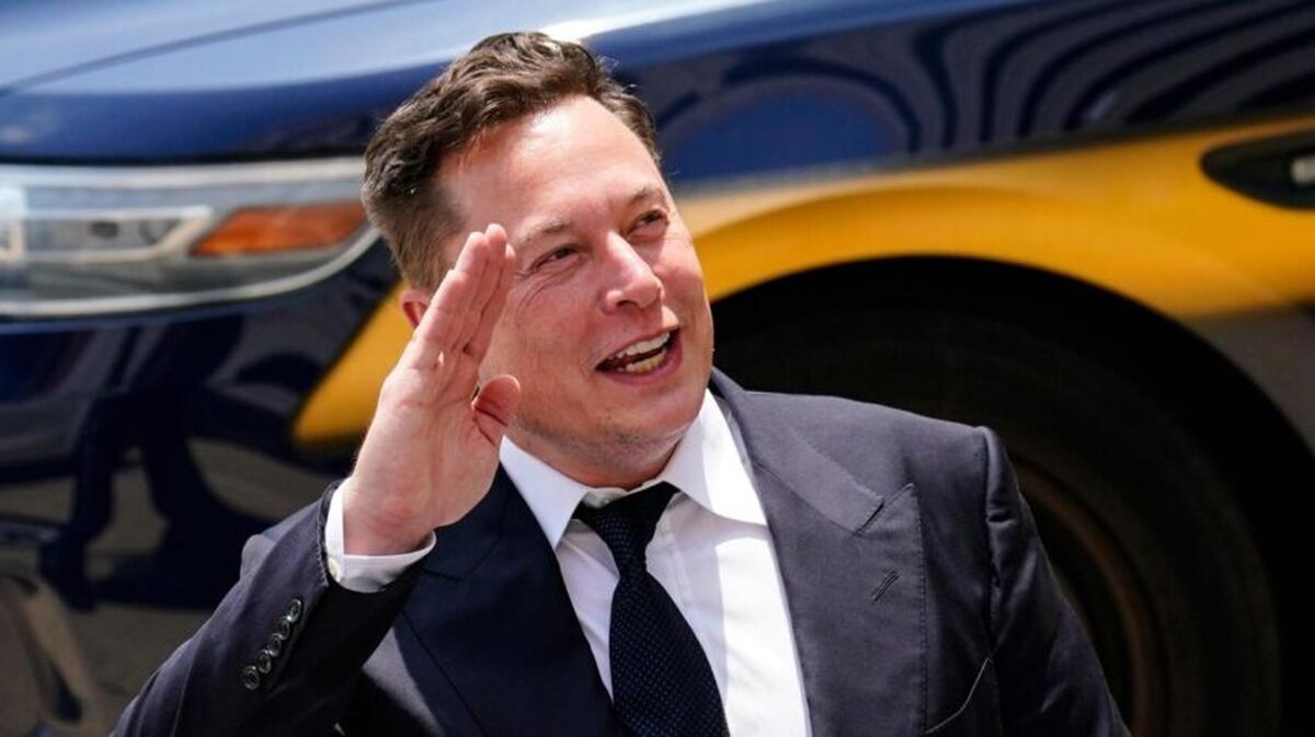 Elon Musk amenință că va da în judecată Microsoft din cauza datelor de pe Twitter