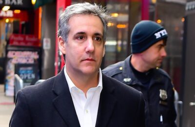 Donald Trump îl dă în judecată pe fostul avocat Michael Cohen pentru că a povestit oamenilor despre toate presupusele sale infracțiuni