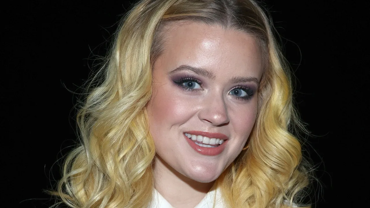 Ava Phillippe are niște breton nou-nouț și blunt – Vezi poze