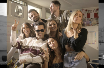 Kristin Cavallari lansează o bijuterie nostalgică din Laguna Beach