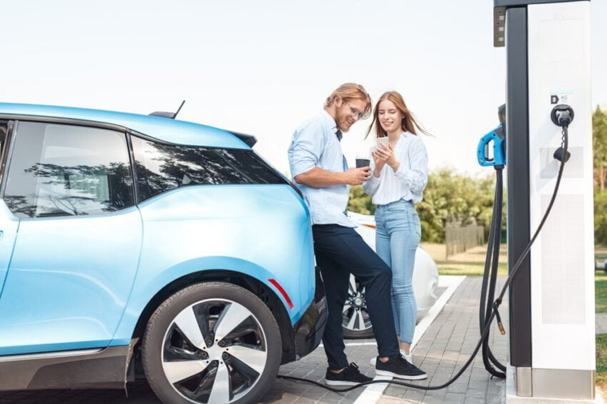 Facilități fiscale pentru a reîncărca piața britanică a vehiculelor electrice în dificultate